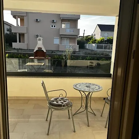 公寓 Apartman Mila 比奥格勒·纳·莫鲁